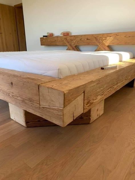 Diy Seng, Timber Beds, Rustic Bedroom Furniture, Gold Bed, Bed Frame Design, Wooden Bed Design, Bed Design Modern, Diy Furniture Easy, Tables Diy