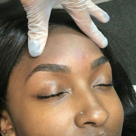 迪 follow me @deetrillz. Waxed Brows, Thick Eyebrow Shapes, Eyebrow Goals, How To Make Eyebrows, Eyebrows Goals, Best Hair Removal Products, Tweezing Eyebrows, Amazing Eyes, Makeup Eyebrows