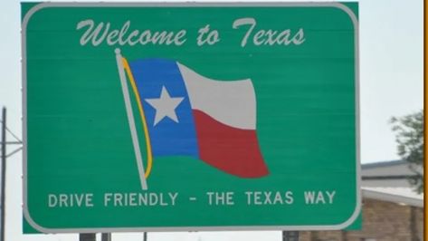 Texas Governor orders self-quarantine for anyone traveling into the state from Louisiana Western Collage, Welcome To Texas, Texas Signs, Country Backgrounds, Texas Life, Western Photo, Red White Royal Blue, Red White And Royal Blue, Western Photography