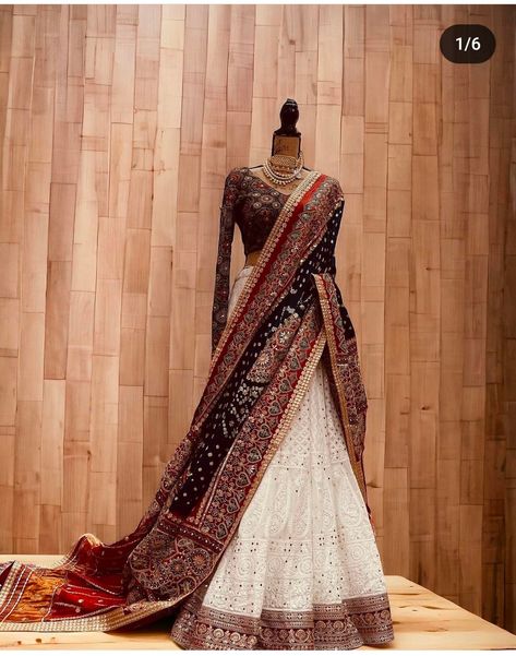 Indian Bride Dresses, The Movie It, Lehenga Designs Simple, Latest Bridal Dresses, Fashionable Saree Blouse Designs, Fancy Sarees Party Wear, Traditional Indian Dress, Pakistani Fancy Dresses, Saree Designs Party Wear