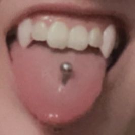 Male Tongue Piercing, Aesthetic Tongue Piercing, Tongue Pericings, Cool Tongue Piercing Jewelry, Tounge Piercings Aesthetic, Tounge Pericings Aesthetic, Vampire Piercing, Tongue Piercing Aesthetic, Snake Bite Piercing Tongue