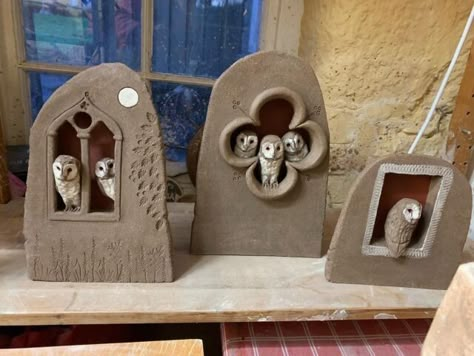 Making Planters, Ceramic Birds Sculpture, Shrines Art, Ceramic Sculpture Figurative, Pottery Animals, Sculptures Céramiques, Hand Building, Slab Pottery, Ceramic Animals