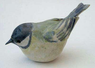 Ceramic Birds Sculpture, Ormanlık Alan, Clay Bird, Clay Birds, Pottery Animals, Sculptures Céramiques, Raku Pottery, Ceramic Animals, Pottery Sculpture