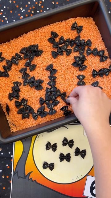 Halloween Rice Sensory Bin, Halloween Pasta Sensory Bin, Bat Sensory Bin, Bats Crafts Preschool, Bow Tie Noodles, Bats Activities, Daycare Projects, Black Pasta, Pasta Crafts