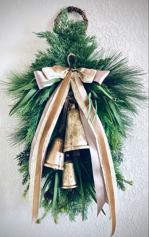 Christmas Swag Over Mirror, Greenery Swag, Christmas Door Swag, Christmas Front Door Decor, Swag For Front Door, Door Swags, Front Door Swag, Winter Swag, Holiday Swag