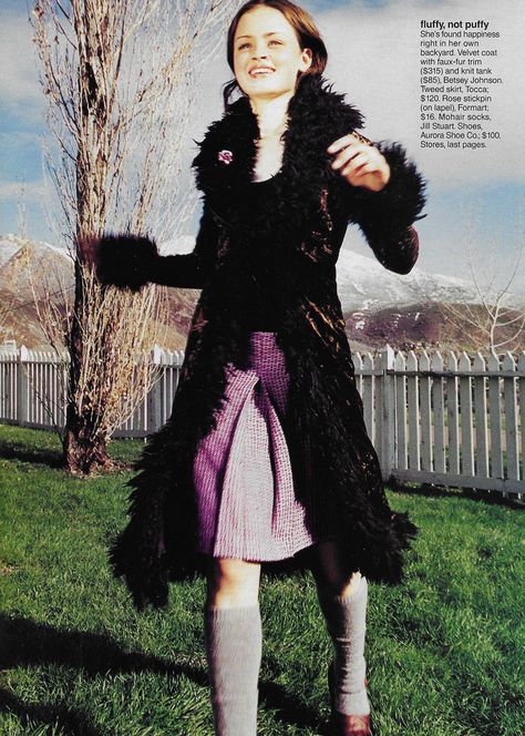 September 1998. 'You'll want one of these new fall coats -- regardless of the forecast.' Vintage Seventeen Magazine, Seventeen Magazine Fashion, Fall Coats, Alexis Bledel, Seventeen Magazine, Magazine Fashion, Beauty Images, The 60s, Seventeen