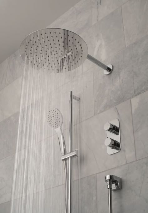 Thermostatic showering products for the modern home that are safe and easy for the whole household to enjoy using everyday. Tablet is a minimalist shower valve collection by VADO that looks as good as it performs. #modernhome #showerheads #bathroomideas Bathroom Shower Aesthetic, Everything Shower Aesthetic, Showering Aesthetic, Showerhead Ideas, Shower Everyday, Showering Products, Aesthetic Shower, Shower Images, Cottagecore Living