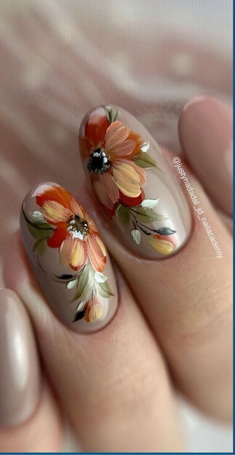 Fall Nail Flower Designs, Fall Harvest Nail Designs, Hand Painted Nail Art Design, Simple Flower Nail Art, Dark Floral Nails, Fall Nail Art Designs Autumn, Fall Floral Nails, Fall Flower Nails, Fall Leaves Nail Art