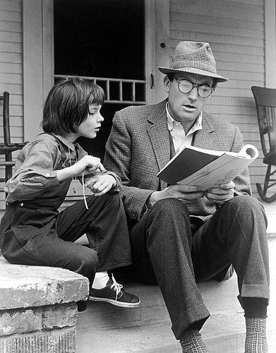 “You never really understand a person until you consider things from his point of view... Until you climb inside of his skin and walk around in it.”  ― Harper Lee, To Kill a Mockingbird Mary Badham, Klasik Hollywood, Gena Rowlands, Atticus Finch, Kill A Mockingbird, Gregory Peck, John Waters, Harper Lee, I Love Cinema