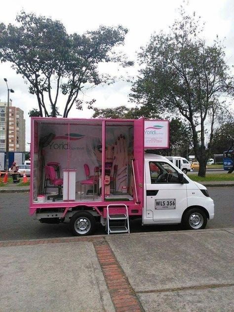 Mobile Nail Salon Ideas, Nail Salon Shed, Mobile Nail Salon Truck, Nail Shed, Nail Room Decor Ideas, Nail Bar Ideas, Mobile Nail Salon, Mobile Beauty Salon, Nail Salon Interior