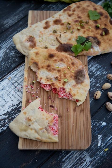 Homemade Peshwari Nan with Coconut and Pistachio (instead of red food coloring use cherry juice) Naan Bread Fillings, Nan Bread Recipe Easy, Nan Bread Appetizers, Nan Bread Recipe No Yogurt, Coconut Naan, Peshwari Naan Bread Recipe, Peshwari Naan Recipe, Pilau Spices, Peshwari Naan