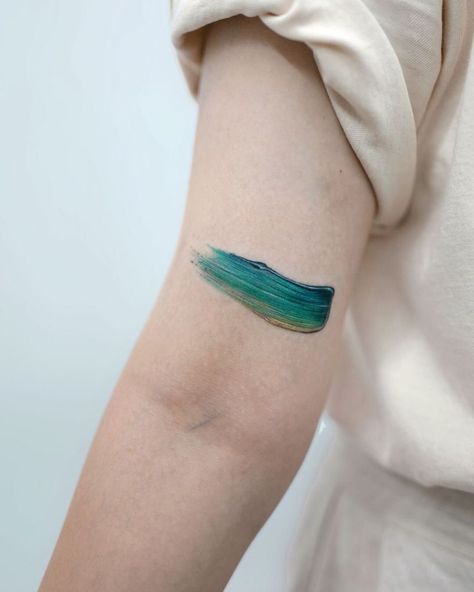 Paint Streak Tattoo, Paint Swatch Tattoo, Paint Smear Tattoo, Iridescent Tattoo, Paint Smear, Abstract Tattoo Ideas, Abstract Tattoos, Blue Rose Tattoos, Painting Tattoo