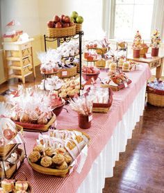 table layout Bake Sale Table, Bake Sale Displays, Fall Bake Sale, Bake Sale Treats, Bake Sale Packaging, Cake Stall, Bake Sale Recipes, Longaberger Baskets, Bakery Display