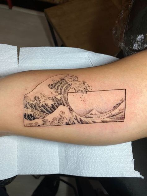 18 Ideas Ride the Style Wave: Top Simple Wave Tattoo Designs for Trend-Setting Men Great Wave Tattoo Sleeve, Japanese Tsunami Tattoo, The Great Wave Off Kanagawa Tattoo, Big Wave Tattoo, Square Tattoo Frame, Kanagawa Wave Tattoo, Hokusai Wave Tattoo, Great Wave Off Kanagawa Tattoo, The Great Wave Tattoo