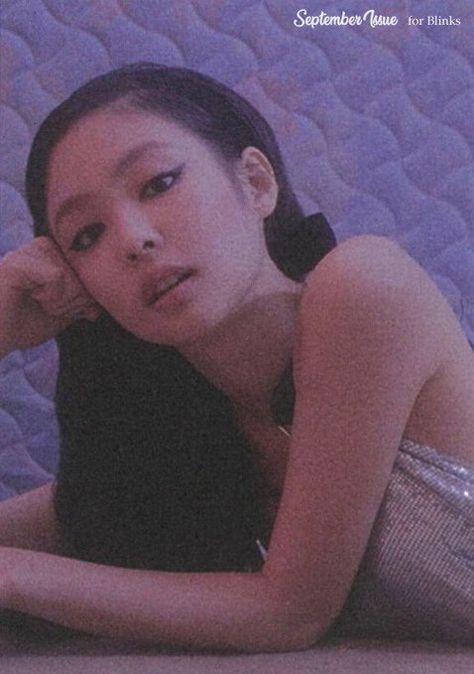 Jennie Solo, Thread Photo, Solo Photo, Solo Album, Blackpink Members, Jennie Kim Blackpink, Blackpink Photos, Blackpink Jennie, Kpop Girl Groups