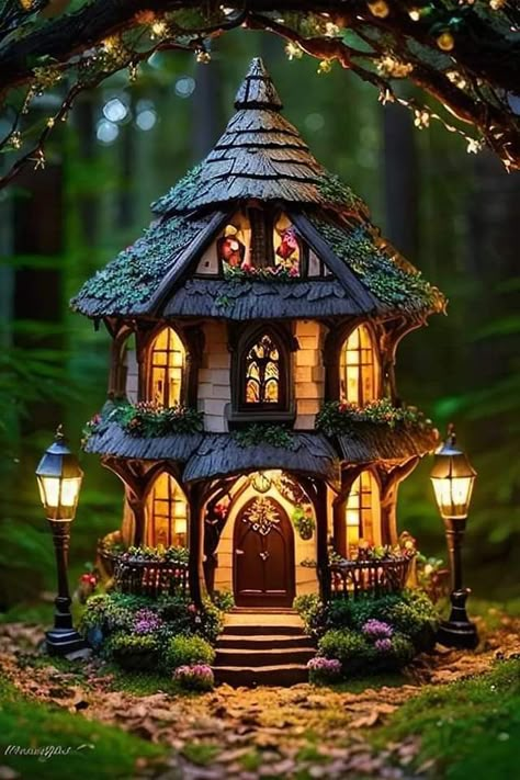 Fairy House Design, Whimsigoth House, Fairy Cottage House, Fairy Tree Houses, Home Refresh, Fairy House Crafts, Cottage Porch, Fairytale House, Fairy House Diy