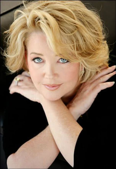 Melody Thomas Scott, Scott Thomas, Messy Bob Hairstyles, Kirk Douglas, Hair Affair, Short Wavy Hair, Short Hair With Layers, Elegant Hairstyles, Great Hair