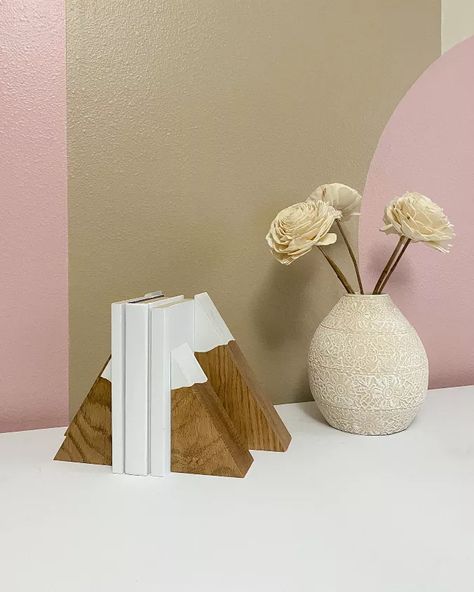 Easy Home Diy Projects, Easy Home Diy, Solid Stain Colors, Diy Bookends, Modern Bookends, Chalky Finish Paint, Wood Scraps, Wood Accent Wall, Wooden Lanterns