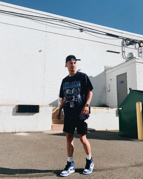 Outfit With Black Shorts, Black Shorts Outfit Men, Man Ootd, Shorts Outfit Men, Aesthetic Hombre, Nike Aesthetic, Black Shorts Outfit, Jordans Outfit, Jordan Outfit