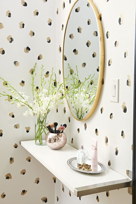 Get the wallpaper look for less by hand-painting trendy, cheetah-inspired spots. #diyhomeideas #diyhomedecor #paintprojects #diypaintprojects #weekendremodel #paintedaccentwall #bhg Diy Paint Projects, Landscaping Florida, Painted Chair, Diy Wall Painting, Accent Wall Paint, Stenciled Floor, Faux Painting, Paint Projects, Diy Wallpaper