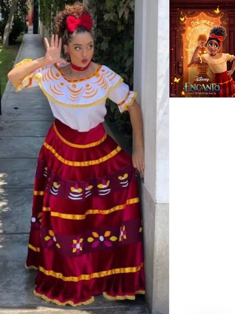 Dolores Madrigal, Teaching Drama, Fantasy Play, Disney Princess Outfits, Homemade Costume, Disney Cosplay, Halloween Costume Outfits, Princess Outfits, Costume Outfits