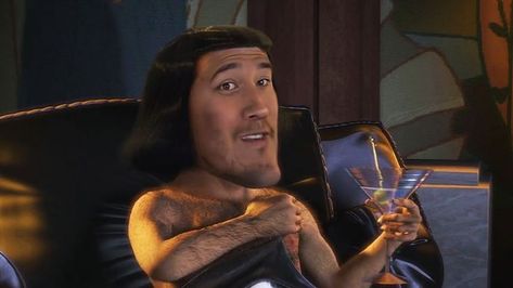 Doesn't Markilplier look like Lord Farquaad from Shrek. Markiplier Lord Farquaad, Lord Farquaad, Bed Scene, Black Spiderman, Markiplier, Shrek, Spiderman, Bed, Black