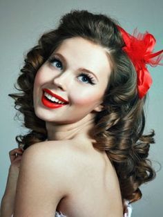 1950s Hairstyles For Long Hair, Pin Up Girl Hairstyles, Easy 50s Hairstyles, Cabelo Pin Up, Beyonce Hair, 1950s Hairstyles, 50s Hairstyles, Flawless Base, Rockabilly Hair