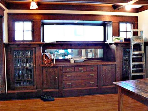 Craftsman Built In Bookcase, Craftsman Buffet, Built In Buffet Dining Room, Craftsman Built Ins, Buffet Built In, Craftsman Style Decor, Built In Desk And Shelves, Craftsman Dining Room, Dining Room Built Ins