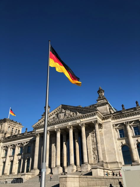 Photos Of Germany, Germany Flag Aesthetic, German Aesthetic Wallpaper, Germany Aesthetic Wallpaper, German Wallpaper, Germany Wallpaper, Germany Photos, Cool Wallpapers 4k, Pictures Of Germany