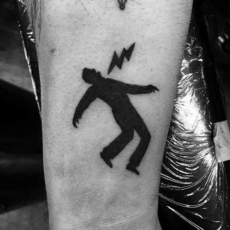 Green Day Tattoo, Punk Rock Tattoos, Green Day Lyrics, Tattoo Name Fonts, Hard Tattoos, Rock Tattoo, Tattoo Outline Drawing, Billie Joe Armstrong, Band Tattoo