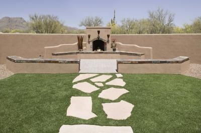 Plants for Between Patio Stones How To Lay Flagstone, Diy Pavers, Flag Stone, Flagstone Pavers, Stone Pavement, Flagstone Walkway, Garden Pavers, Walkway Ideas, Paver Stones