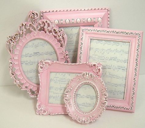 Shabby Chic Picture Frames, Baby Room Pictures, Ornate Frames, Tout Rose, Picture Frame Set, Glitter Rosa, Estilo Shabby Chic, Girl Nursery Room, Shabby Chic Frames