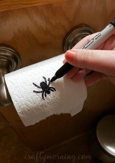 Funny Toilet Paper Spider Prank - perfect for an easy halloween prank on your friends or family! Spider Sandwiches, Lighted Pumpkins, Spider Prank, Paper Spider, Funny Toilet Paper, Shower Melts, Toilet Paper Humor, Halloween Pranks, Crafty Morning