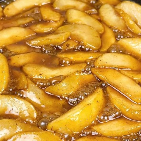 Granny Smith Apple Recipes Easy, Granny Smith Apple Recipes, Granny Smith Apples Recipes, Apple Crisp Without Oats, Cranberry Walnut Salad, Steel Cut Oats Recipe, Apple Brown Sugar, Caramelized Apples, Baked Dessert