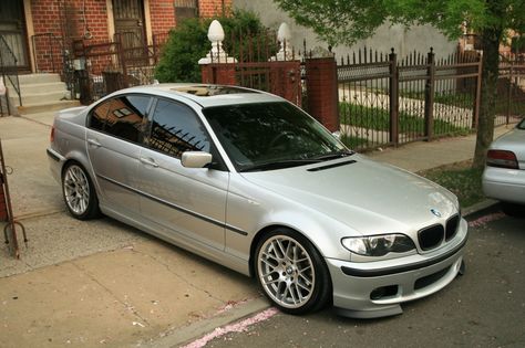 I rarely post anything else besides M3s. There you go - a nice E46 Sedan. Bmw Z3 Roadster, E46 330i, Bmw E46 Sedan, E46 Touring, Bmw Tuning, Bmw 318, E46 Sedan, Bmw 320, E46 Coupe