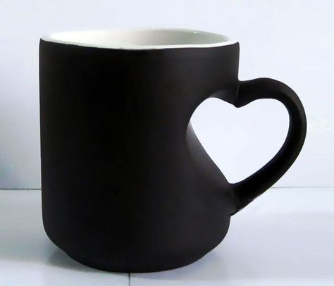 Heart Shaped Handle Coffee Mug Writing Exercise, Fine Dinnerware, Quirky Kitchen, Mug Display, Love Frames, Bar Set Up, Couple Mugs, Cute Coffee Mugs, Cute Coffee