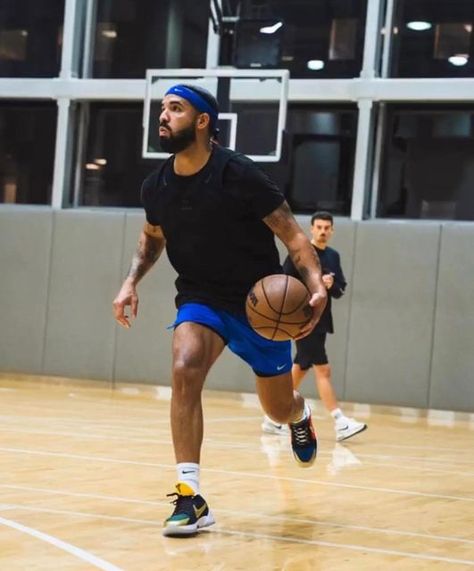 Drake 2023, Drake Basketball, Drake Video, Drake Fashion, Drake Photos, Drake Ovo, Drake Graham, Aubrey Drake, Playing Basketball