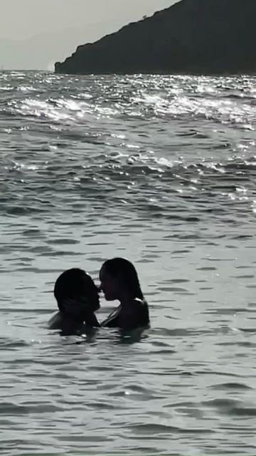 Ocean Couple Aesthetic, Swimming Couple Aesthetic, Couple Goal Beach, Sea Couple Aesthetic, Couple Swimming, Malibu Los Angeles, Lovers Aesthetic, Beach Couple, The Love Club