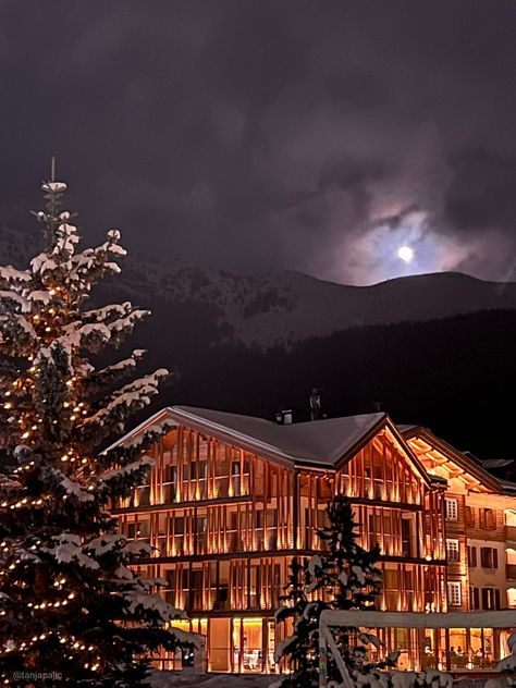 Italy Snow Aesthetic, Livigno Italy Skiing, Livigno Italy, Ski Trip Aesthetic, Skiing Aesthetic, Trip Aesthetic, Snow Trip, Italy Trip, Southern Europe