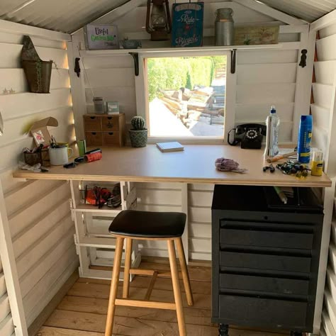 Small Shed Layout, Small She Shed Ideas, Inside She Shed Ideas, Shed Office Interior, Craft Shed Ideas, Small She Shed, Backyard Shelter, Shed Exterior Ideas, She Shed Ideas