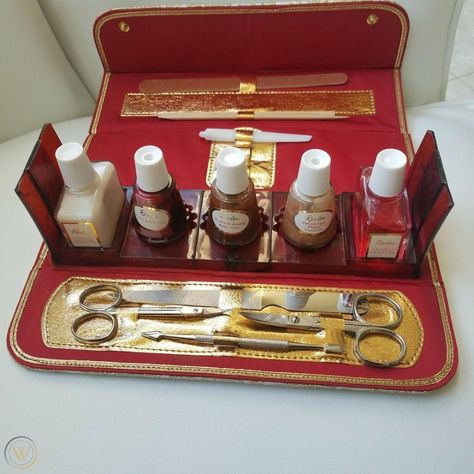 Nail Polish Organization, Nail Polish Case, Revlon Nail Polish, Nail Polish Organizer, Vintage Nails, Arts And Crafts House, Time Traveler, Nail Polish Set, Vintage Cosmetics