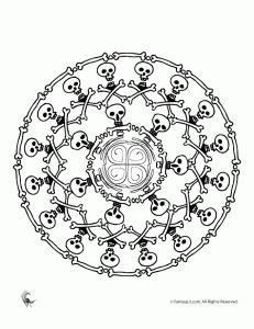 6 intricate Halloween coloring pages of mandala designs with skeletons, bones, ghosts, owls and witches! Circular Design Pattern, Halloween Mandala, Skeleton Artwork, Imprimibles Halloween, Charlie Brown Halloween, Doodle Pages, Pumpkin Coloring Pages, Pattern Coloring Pages, Printable Adult Coloring Pages