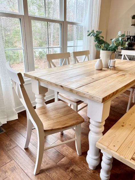 This table set includes a Farmhouse Table with Chunky style Legs, matching bench and 4 chairs. This set is custom made to order. Please Message to order. Please have size, style, and color when ordering. Prices vary based on sizing. We are currently 10-12 weeks out + scheduled delivery or pickup. We will update this time frame accordingly. Please understand, this is a rough expectation and while we always strive to meet and exceed timelines, it isn’t guaranteed. We pride ourselves in completing projects on time and ALWAYS strive to achieve this! If you opt for delivery of your piece, there will be a delivery fee added to your invoice. The Delivery fee is based on milage and varies based on where you are located. We do have local pickups for local clients. One week advanced for scheduled pi Kitchen Table Rustic Farmhouse, White Leg Wood Top Table, Boho Kitchen Table And Chairs, White And Wood Table, Redone Table And Chairs, Dining Table Farmhouse, Kitchen Table And Chairs Makeover, Long Narrow Dining Room Ideas, Stained Kitchen Table