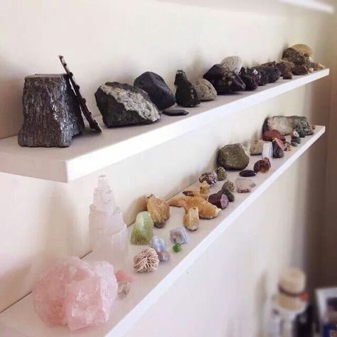 Gem Display Ideas Rock Collection, Displaying Gemstones Rock Collection, Beauty Shelf Display, Rock Shelf Display, Stone Collection Display, Gemstone Collection Display, Shelves For Crystals Display, Display Gemstones Rock Collection, Rock Display Shelf