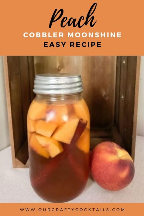 Peach Cobbler Moonshine Recipe, Green Apple Caramel, Peach Pie Moonshine, Green Apple Martini, Flavored Moonshine Recipes, Moonshine Drink Recipes, Peach Moonshine, Caramel Martini, Apple Caramel