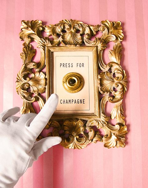 Bulles & Dorures - Photographe : Lisa Golightly Press For Champagne, Harvest Moon, Everything Pink, A Button, Coffee Love, Happy Weekend, Color Rosa, Marie Claire, Abba