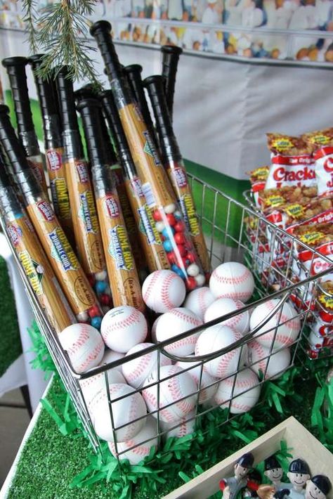 Baseball Birthday Party Decor, Mlb Birthday Party Ideas, Baseball Goodie Bag Ideas, Baseball Birthday Party Food, Softball Birthday Party Ideas, Baseball Goodie Bags, Sports Birthday Party Ideas, Softball Party Favors, Baseball Party Ideas