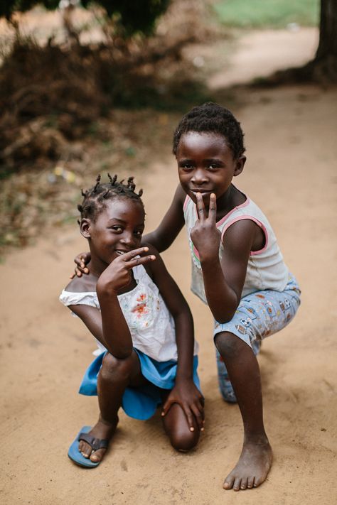 All About Africa, African Vibes, Zambia Africa, Custom Dance Costumes, Waka Waka, Landlocked Country, Children Playing, Emerald Necklace, African Countries