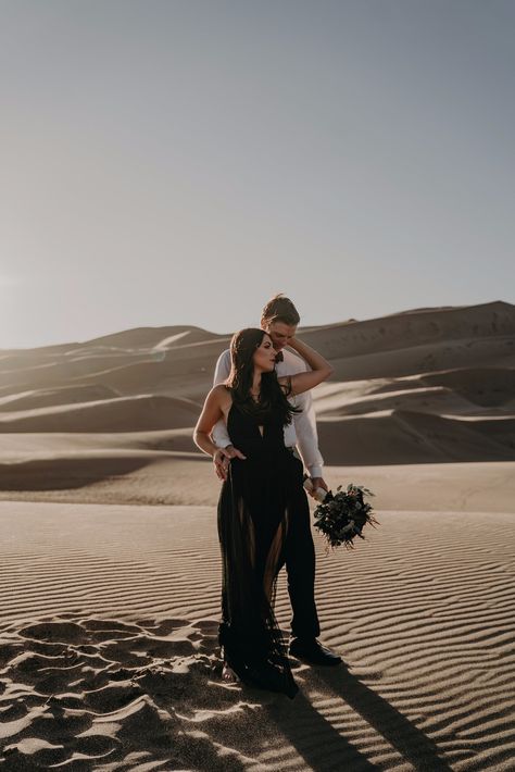 moody desert themed engagement shoot Desert Photoshoot, Wedding Photography Checklist, Photographs Ideas, Engagement Photo Inspiration, Wedding Photography Poses, Couple Photography Poses, Pre Wedding Photoshoot, Destination Wedding Photography, Sand Dunes