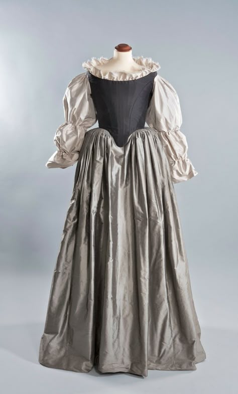 Late 1600s Fashion, 1600s Dresses, 17th Century Gown, 1600s Clothing, 17 Century Fashion, Masquerade Ball Outfit, 1660s Fashion, 17th Century Dress, Baroque Dress